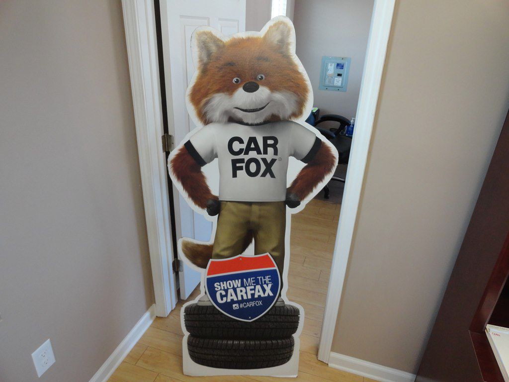 2017 RAM 1500 Image 2