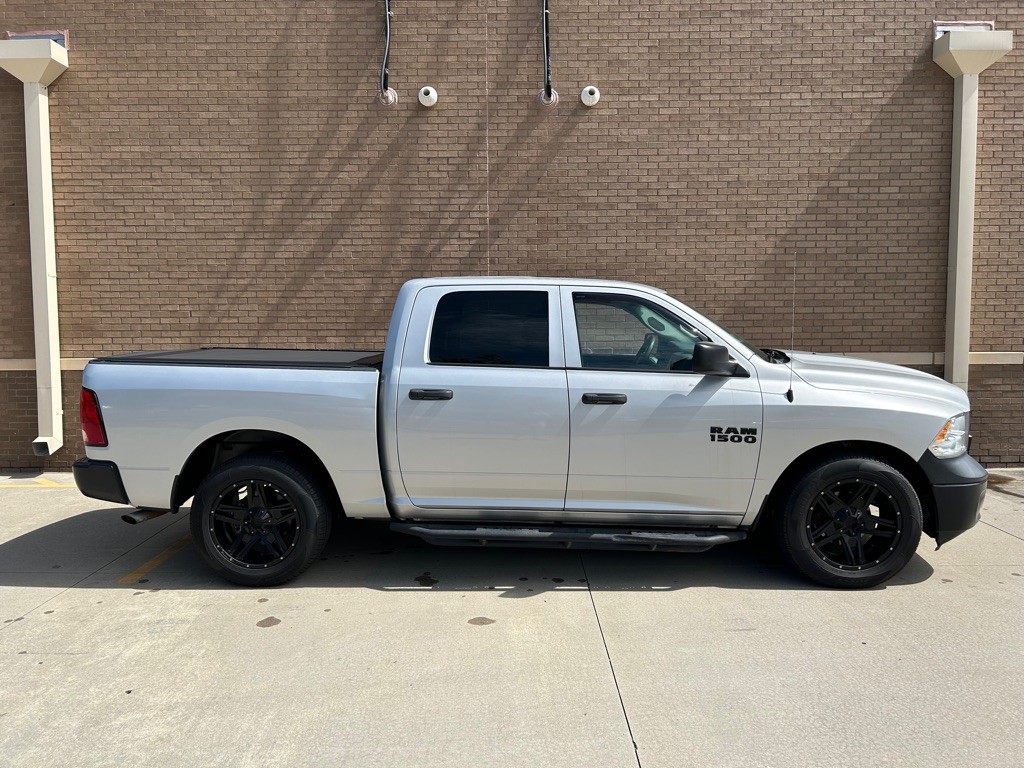 2018 RAM 1500 Image 1