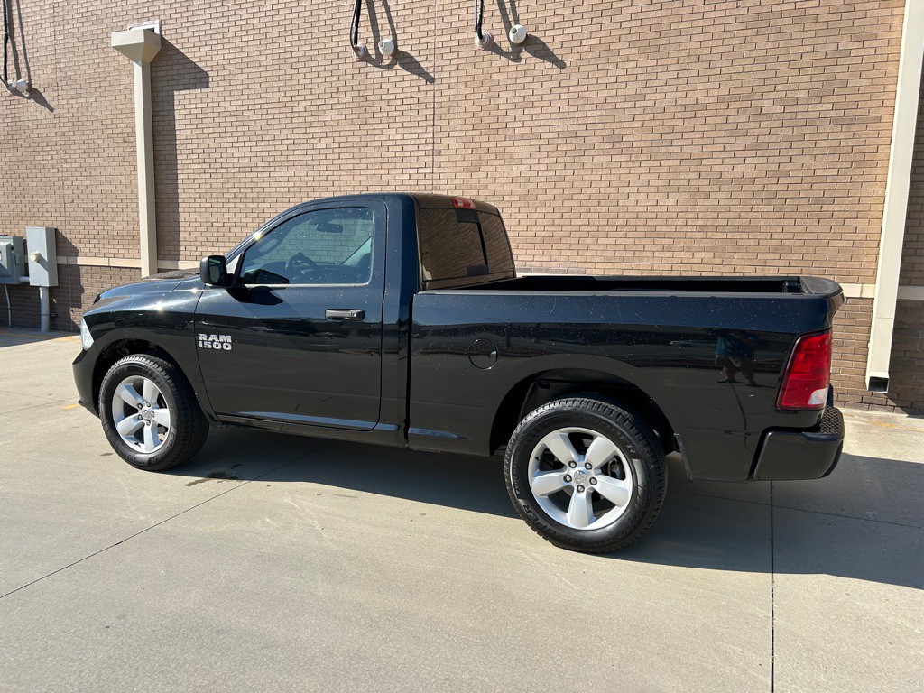 2016 RAM 1500 Image 7