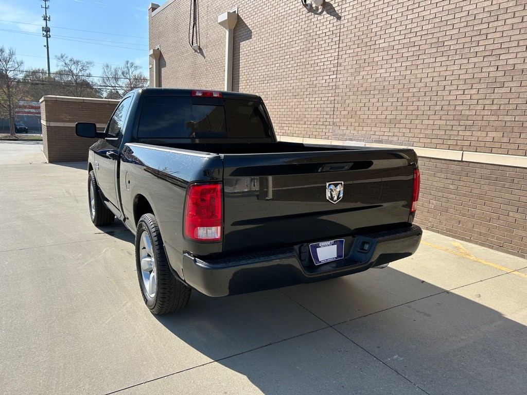 2016 RAM 1500 Image 8