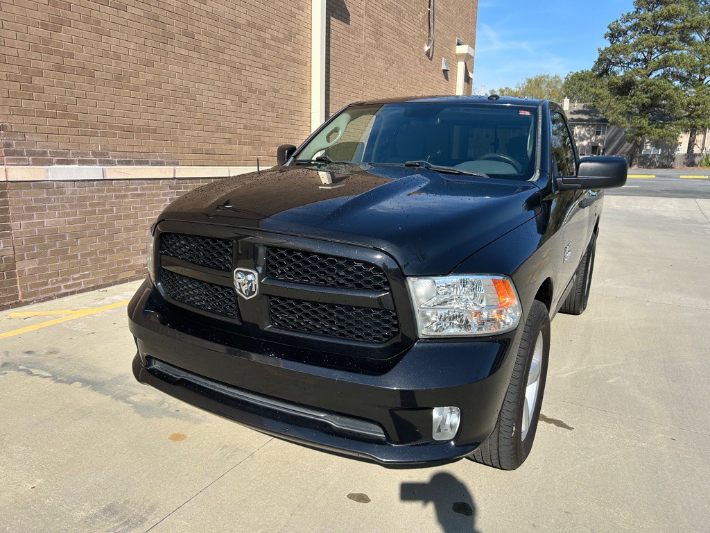2016 RAM 1500 Image 9