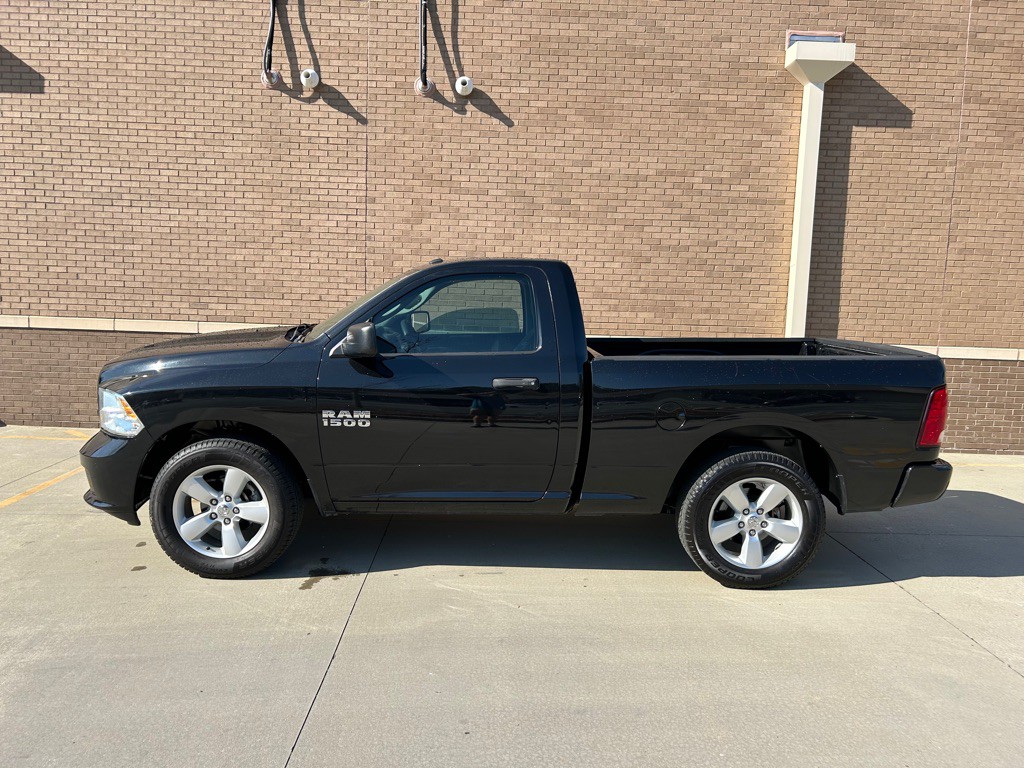 2016 RAM 1500 Image 4