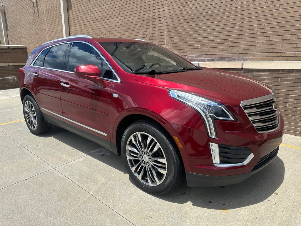 2017 Cadillac XT5 Image 1
