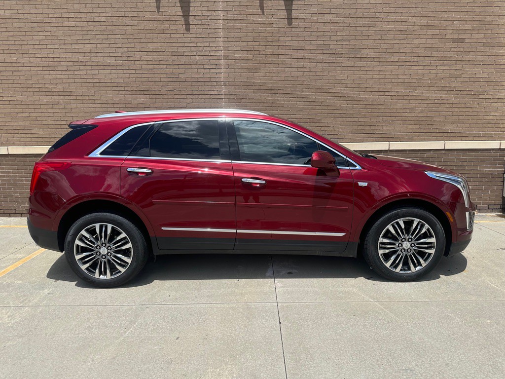 2017 Cadillac XT5 Image 3