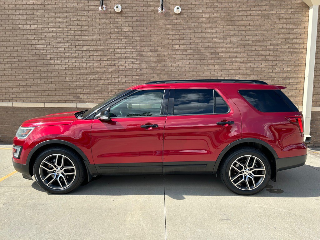 2016 Ford Explorer Image 3