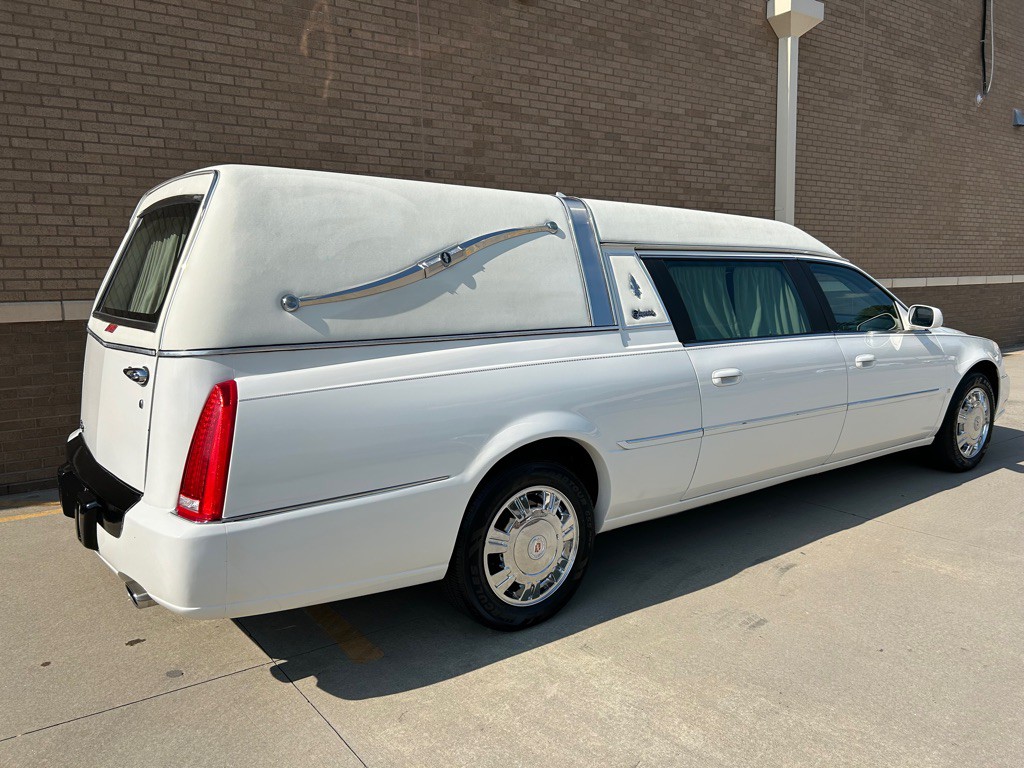 2009 Cadillac DTS Image 8