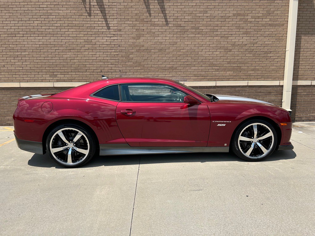 2010 Chevrolet Camaro Image 1