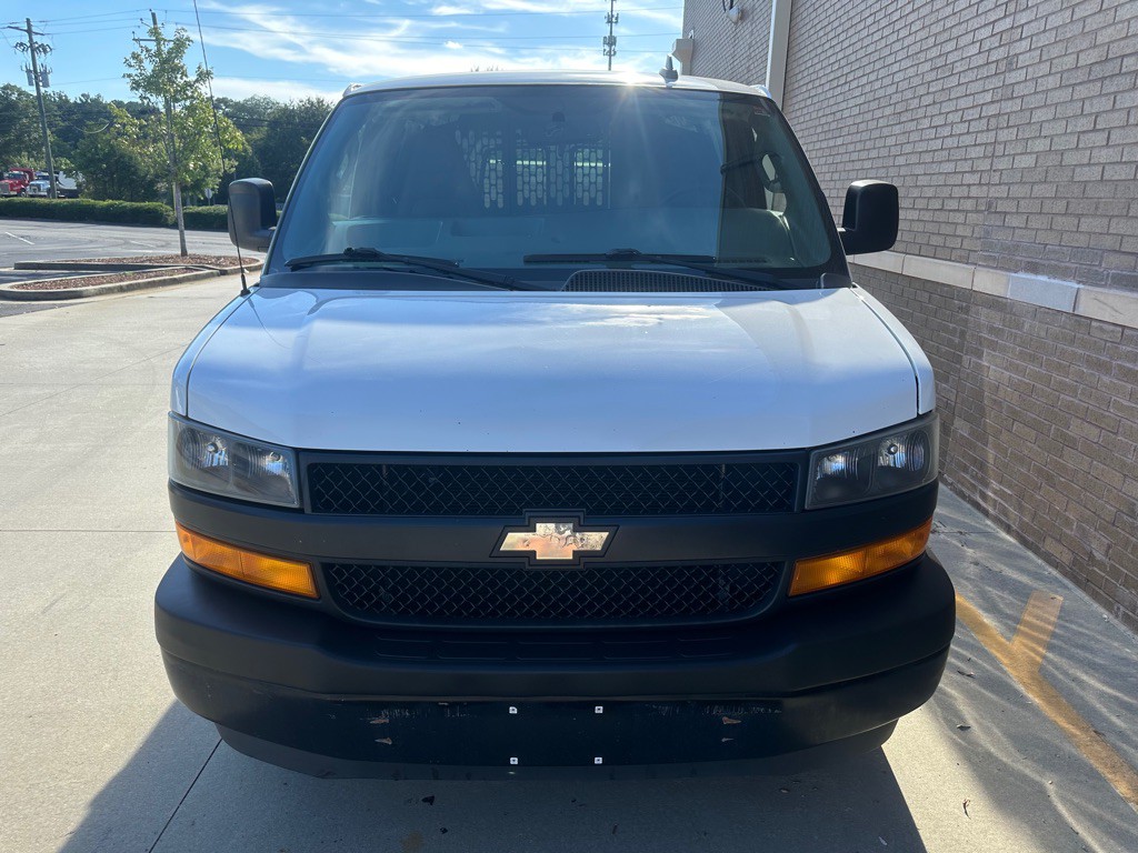 2018 Chevrolet Express Image 4