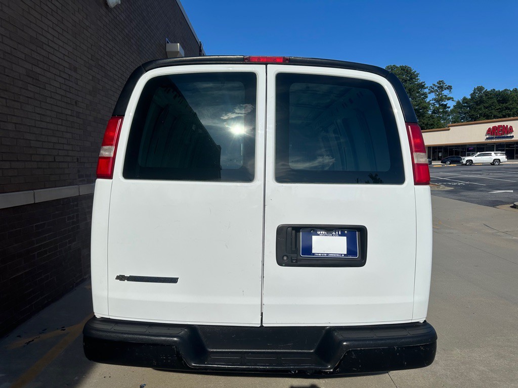2018 Chevrolet Express Image 6
