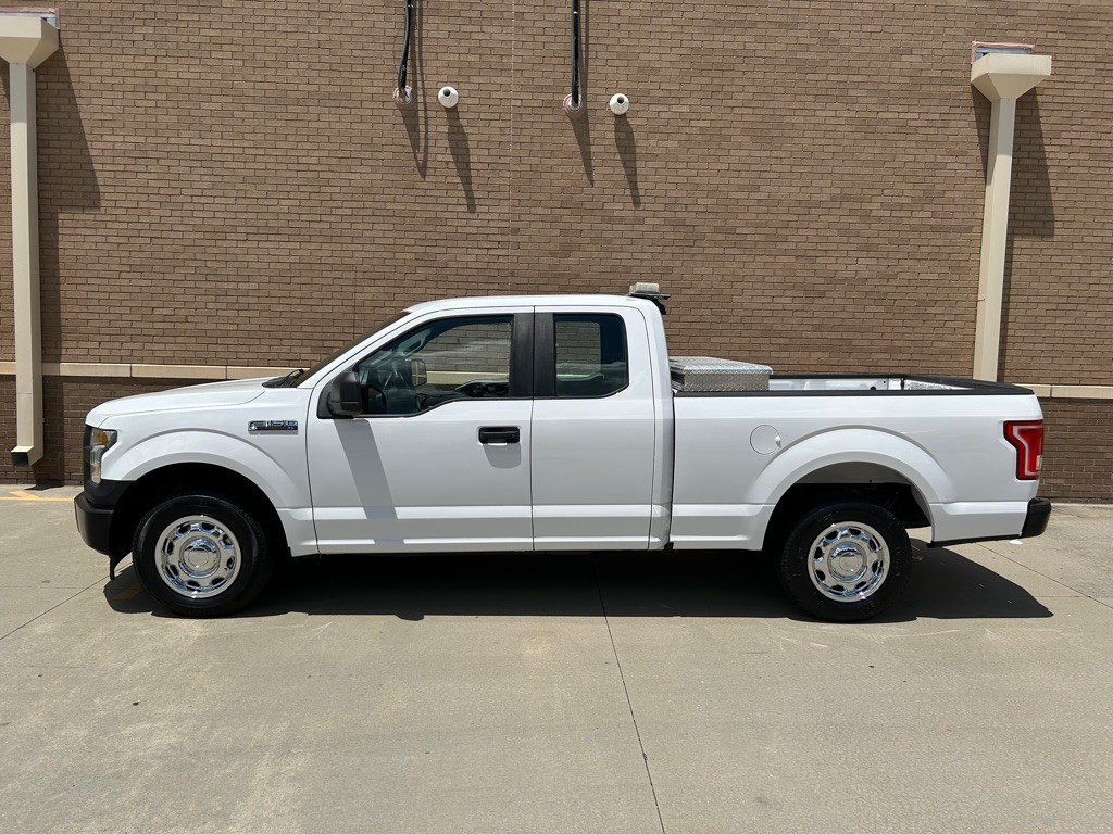 2017 Ford F-150 Image 1