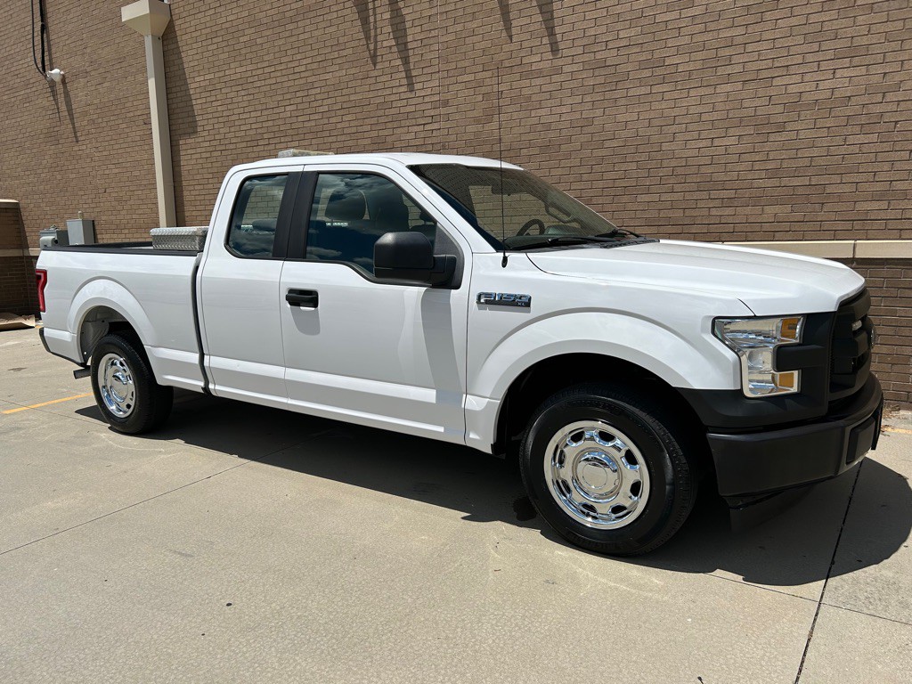 2017 Ford F-150 Image 3