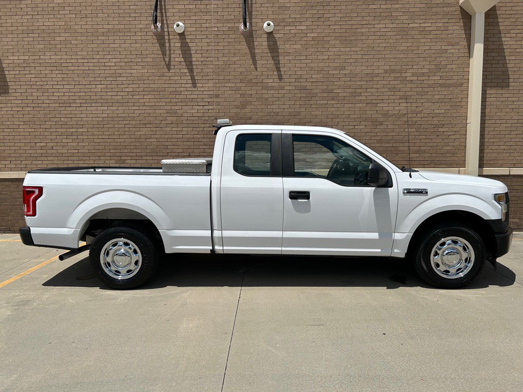 2017 Ford F-150 Image 4