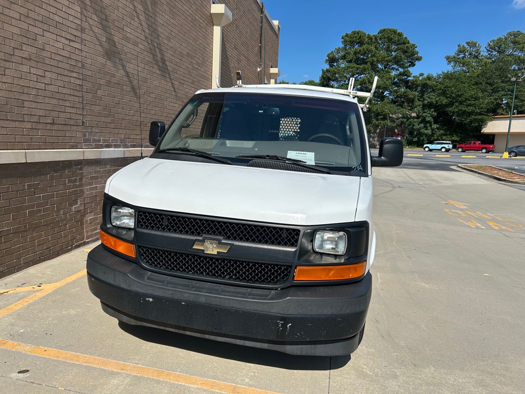 2017 Chevrolet Express Image 6