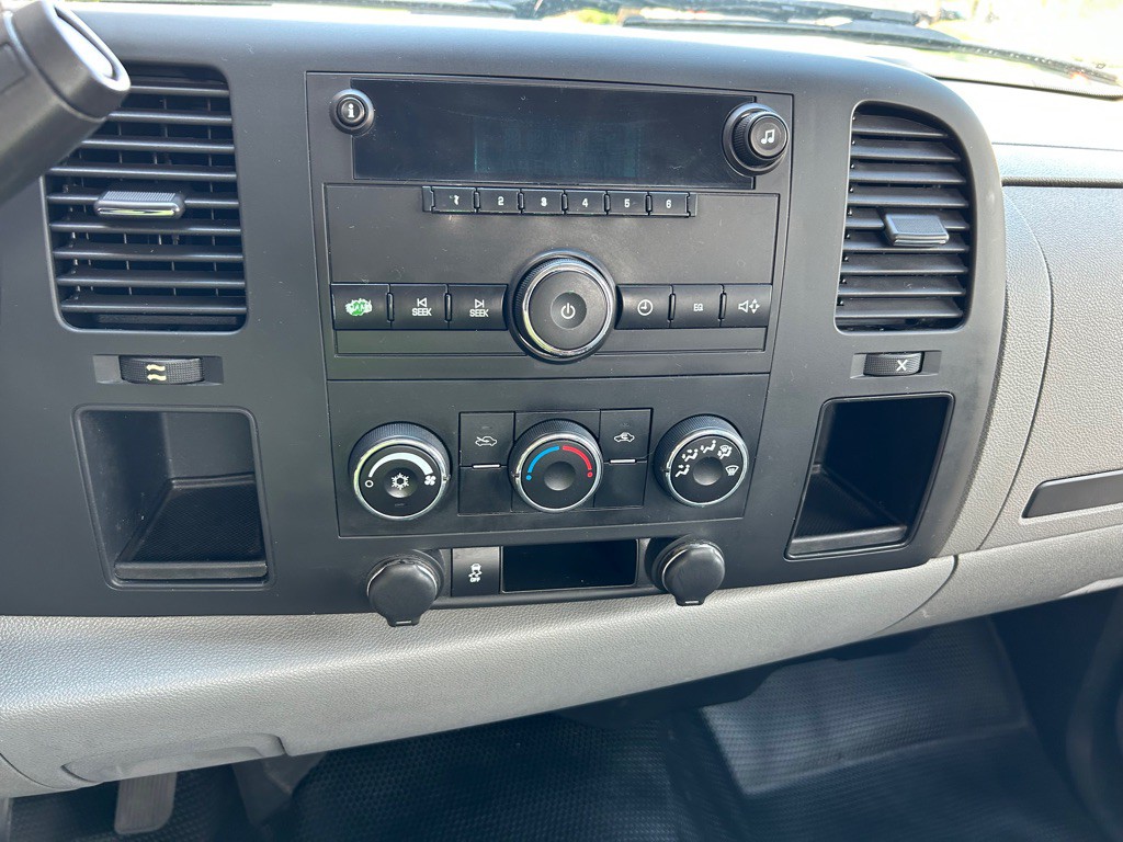 2012 Chevrolet Silverado 1500 Image 17