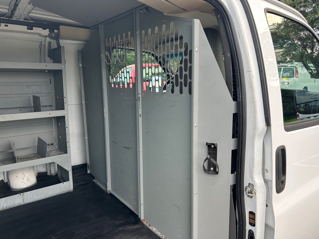 2018 Chevrolet Express Image 12