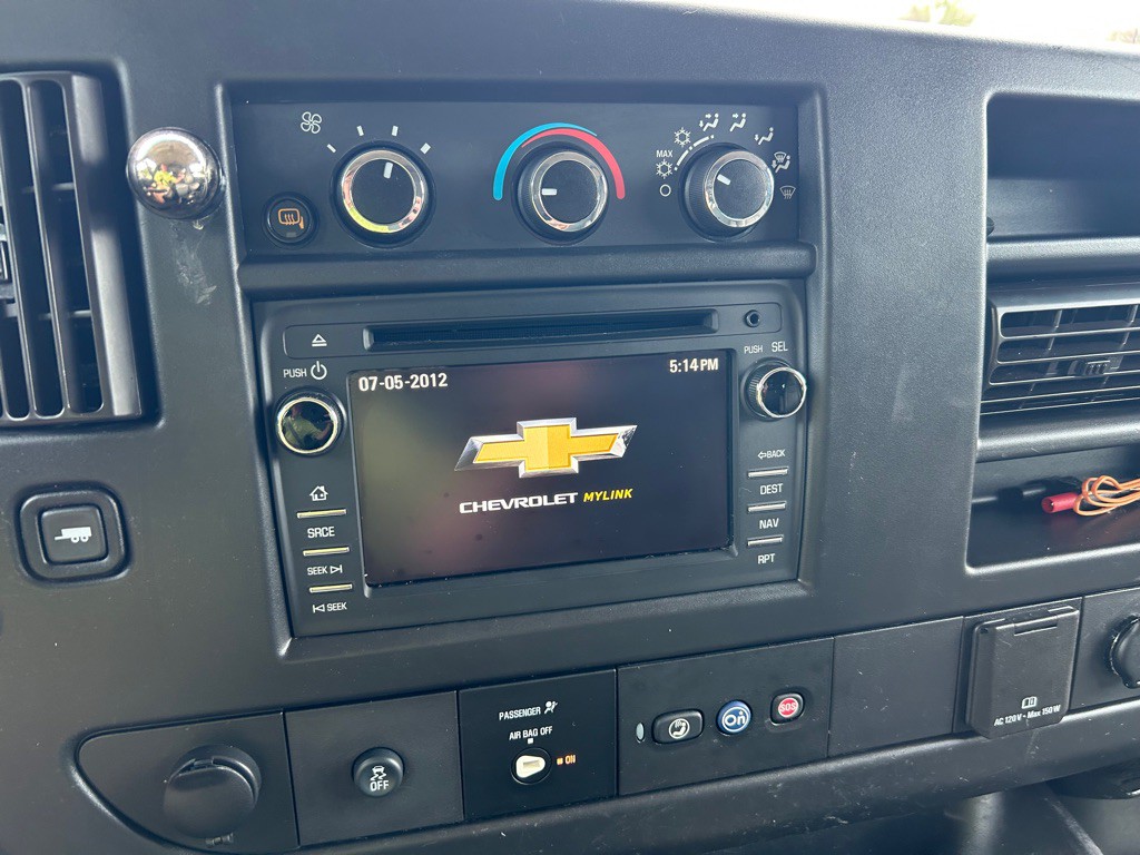 2018 Chevrolet Express Image 21