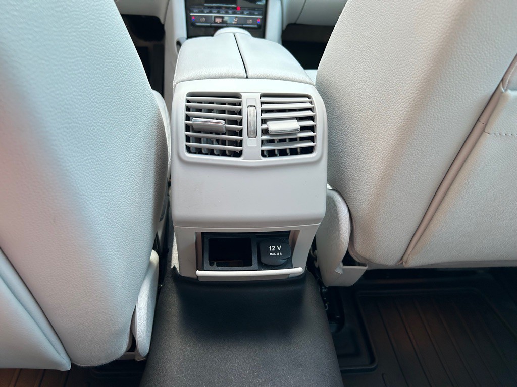 2014 Mercedes-Benz E-Class Image 21