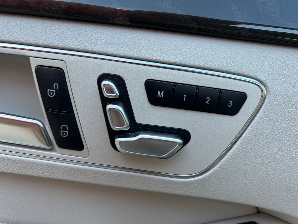 2014 Mercedes-Benz E-Class Image 22