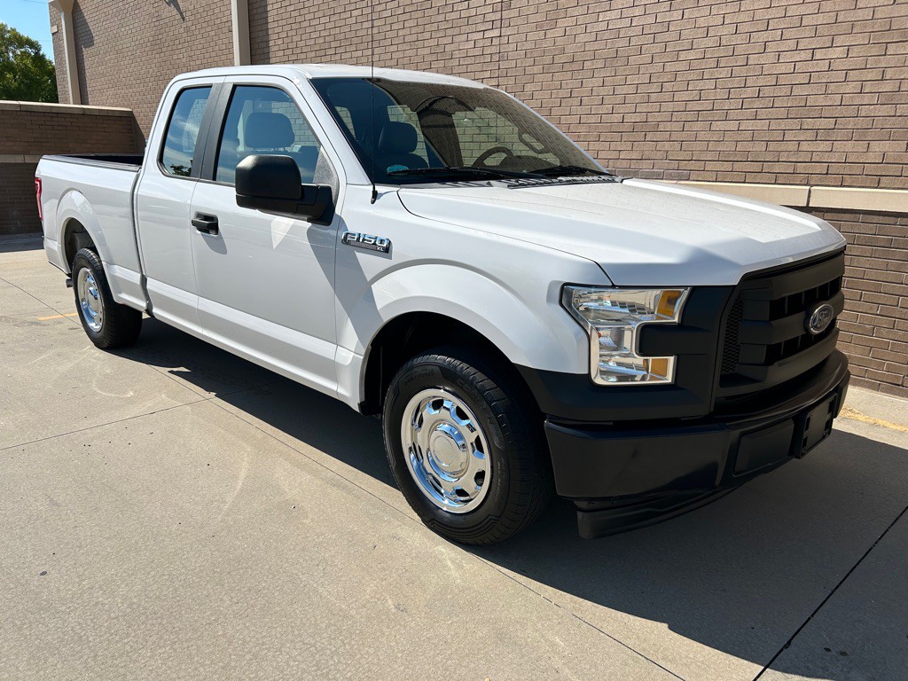 2017 Ford F-150 Image 1