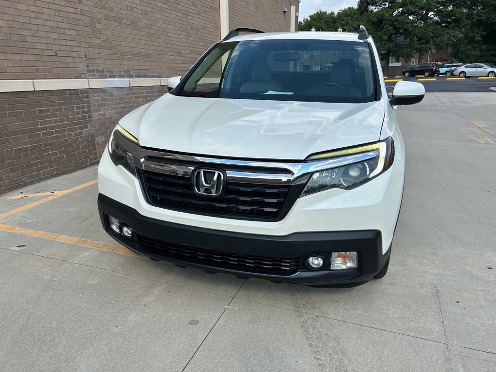 2017 Honda Ridgeline Image 9