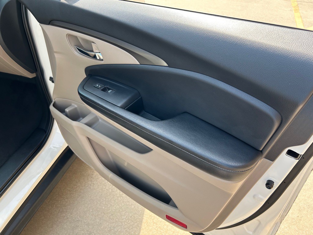 2017 Honda Ridgeline Image 22