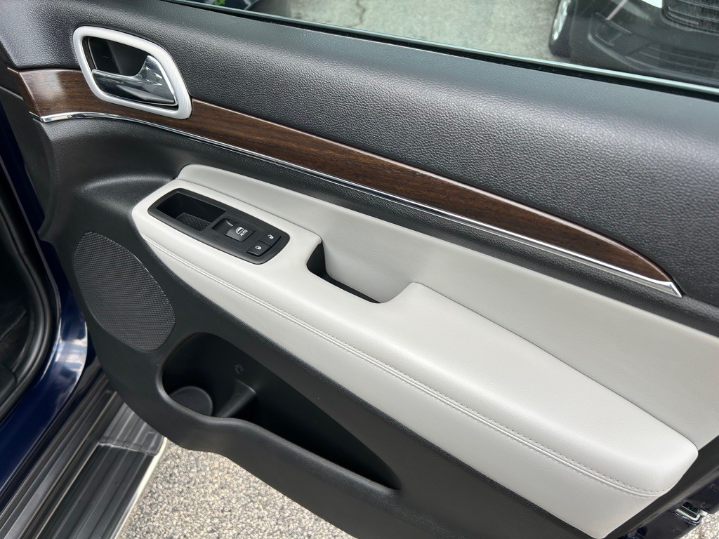 2018 Jeep Grand Cherokee Image 18
