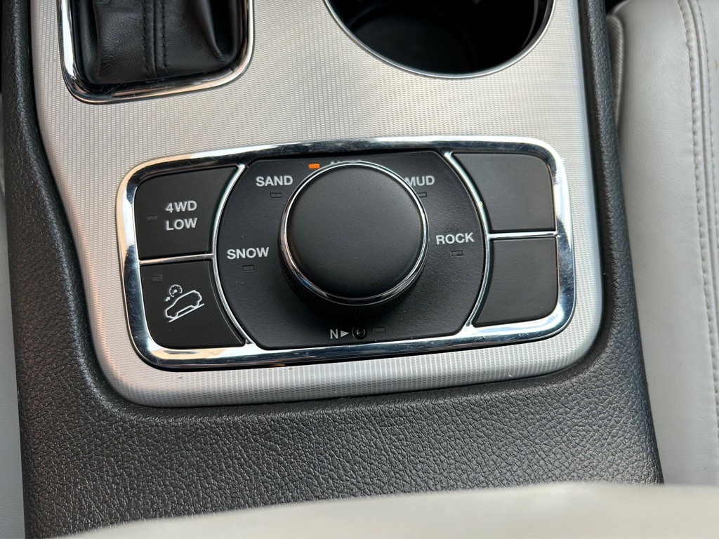 2018 Jeep Grand Cherokee Image 22