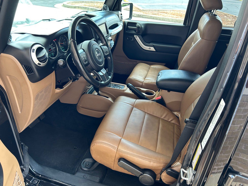 2012 Jeep Wrangler Unlimited Image 7