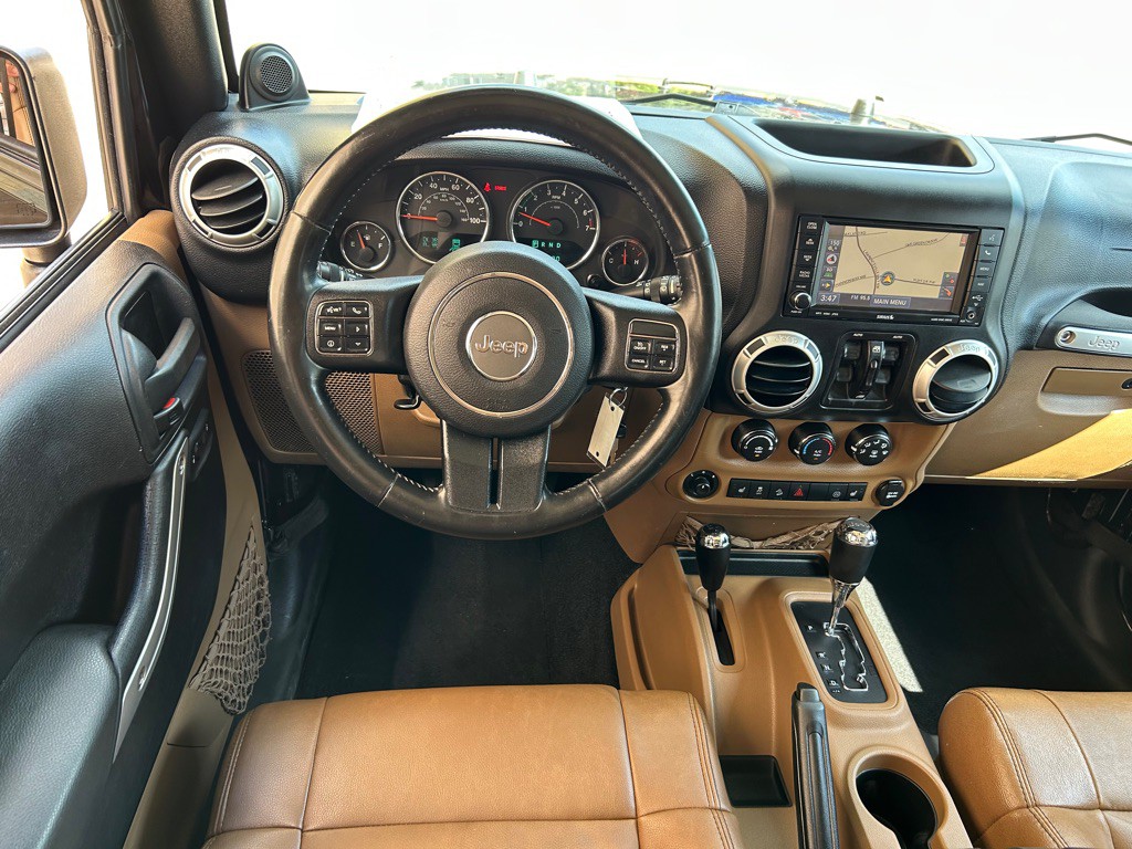 2012 Jeep Wrangler Unlimited Image 11