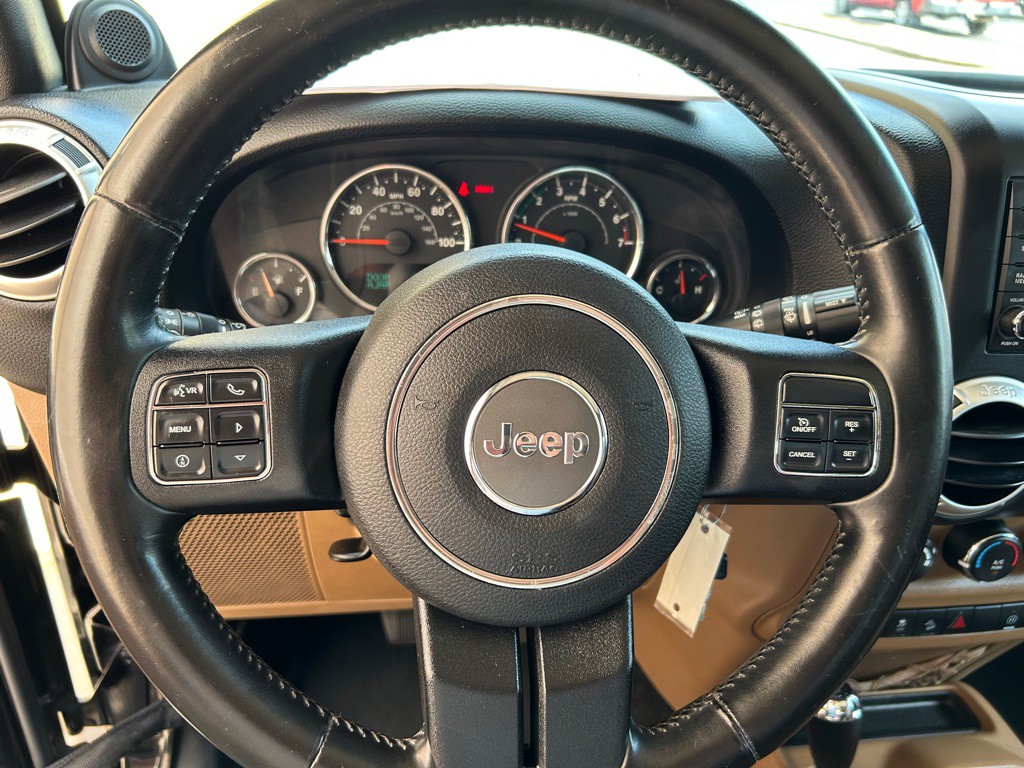 2012 Jeep Wrangler Unlimited Image 12