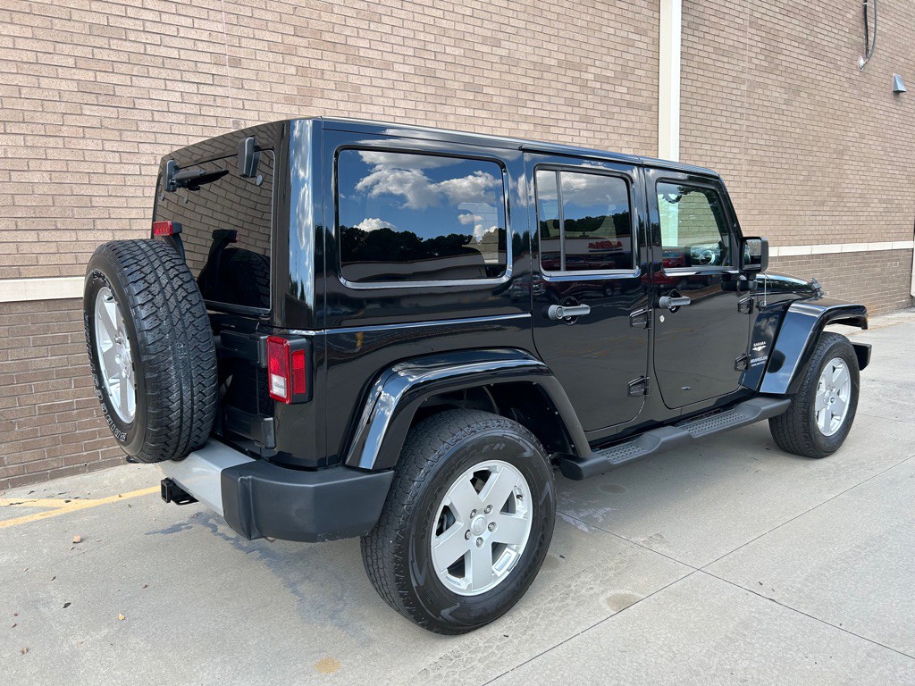 2012 Jeep Wrangler Unlimited Image 22