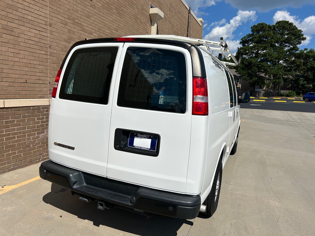 2020 Chevrolet Express Image 6