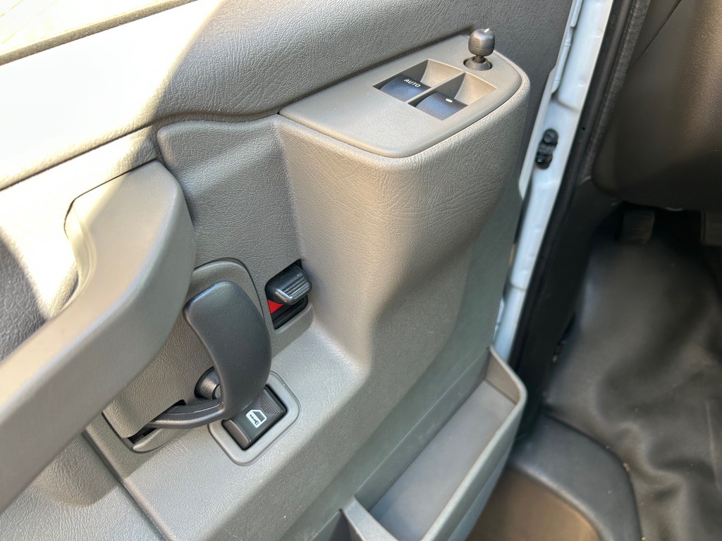 2020 Chevrolet Express Image 13