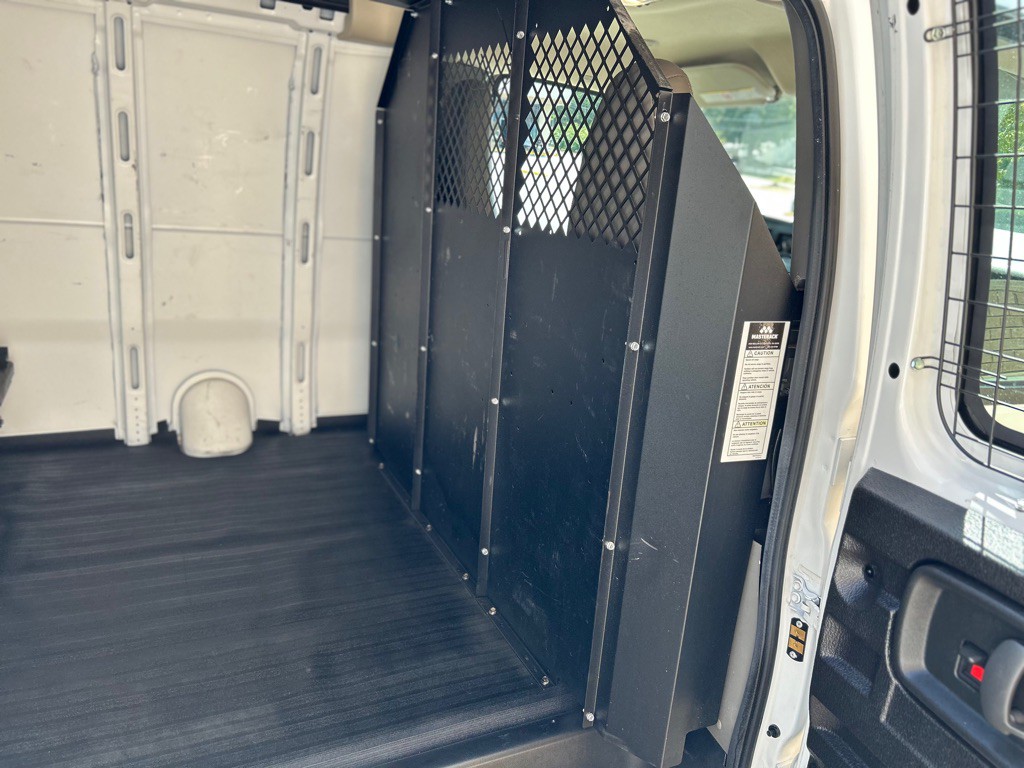 2020 Chevrolet Express Image 19