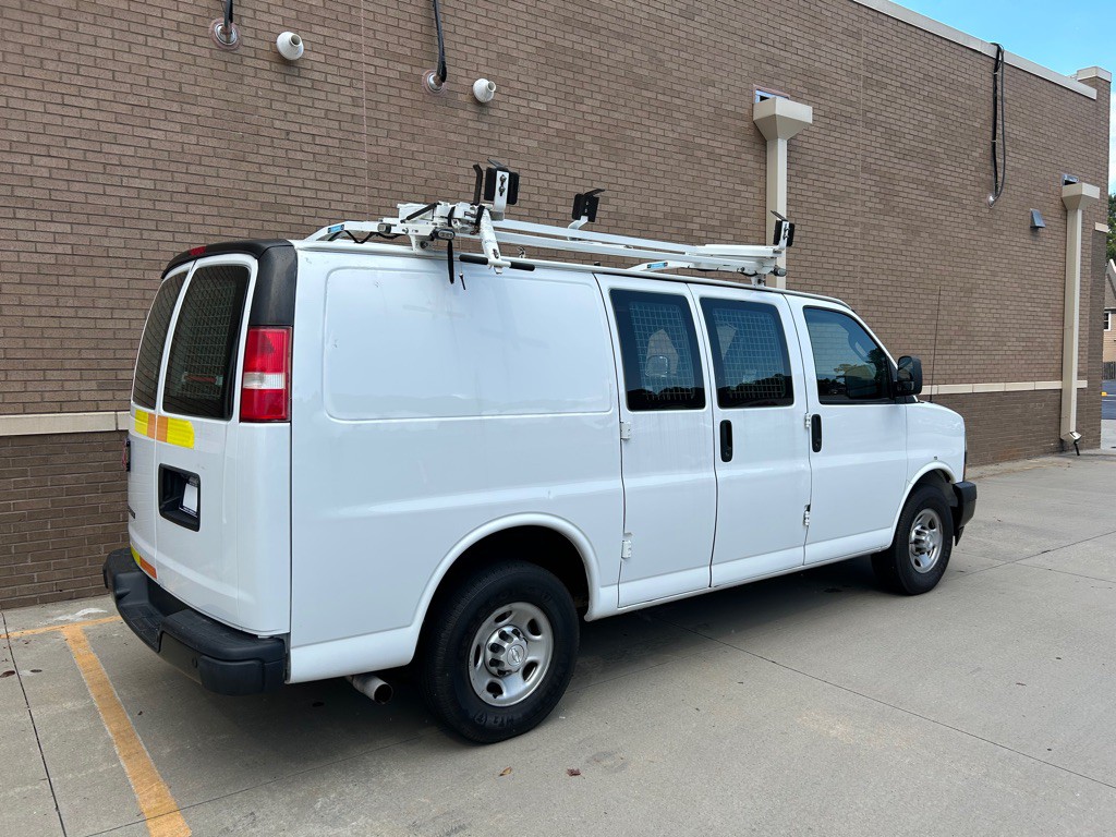 2018 Chevrolet Express Image 5