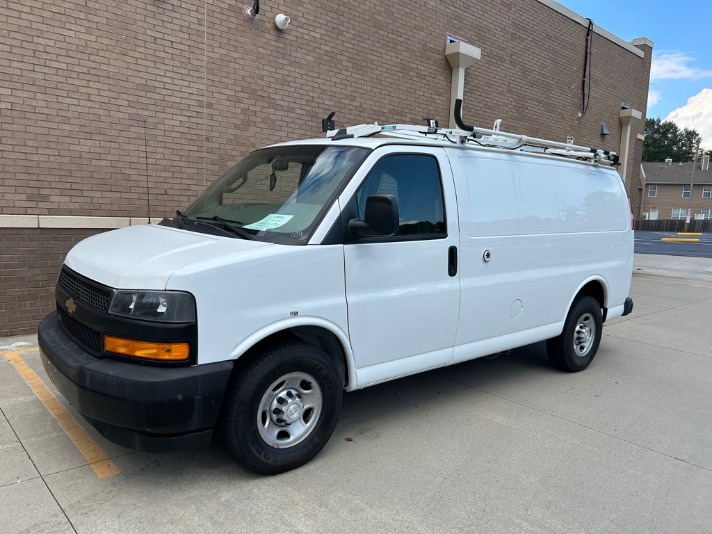 2018 Chevrolet Express Image 7