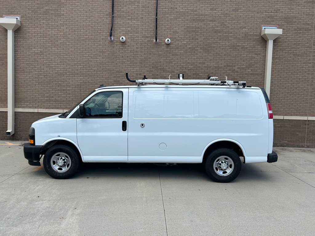 2018 Chevrolet Express Image 8