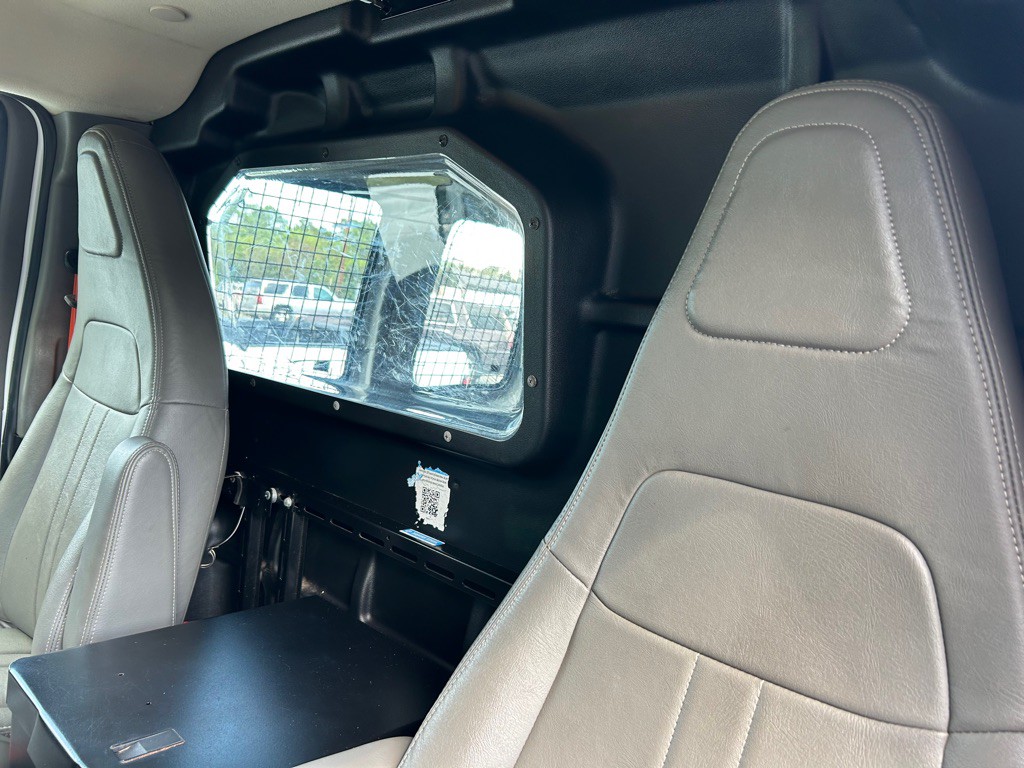 2018 Chevrolet Express Image 16