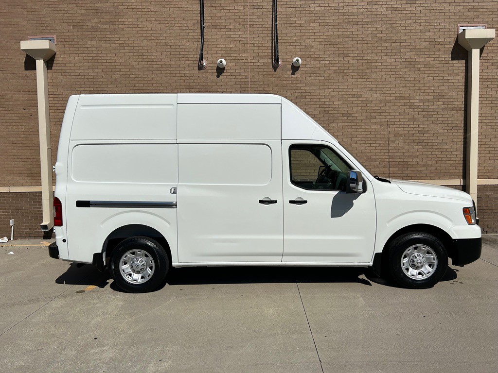 2019 Nissan NV Image 3