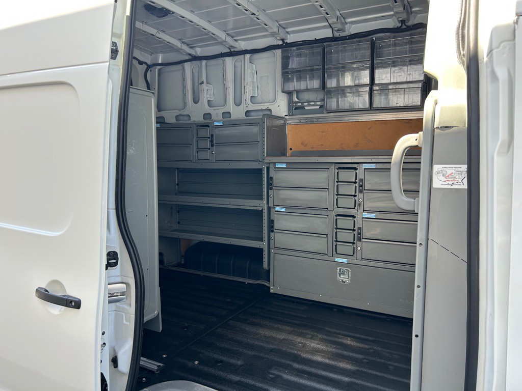 2019 Nissan NV Image 13