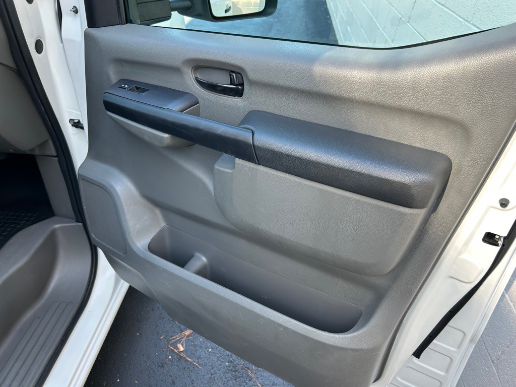 2019 Nissan NV Image 23