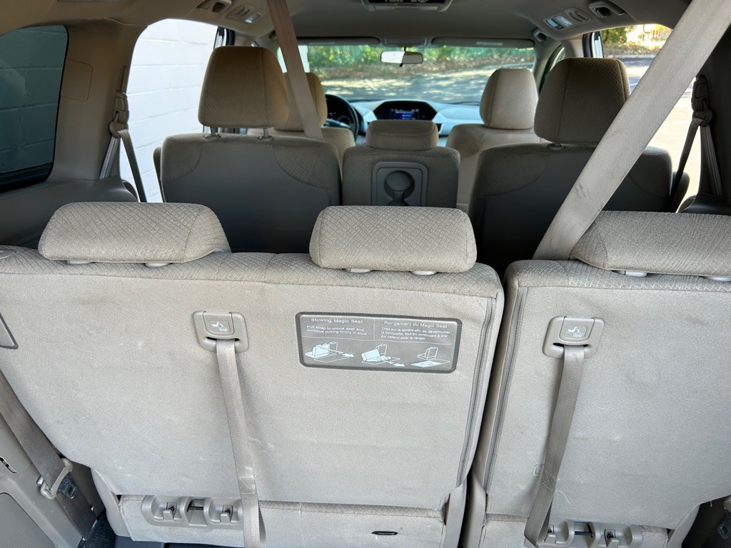 2016 Honda Odyssey Image 19