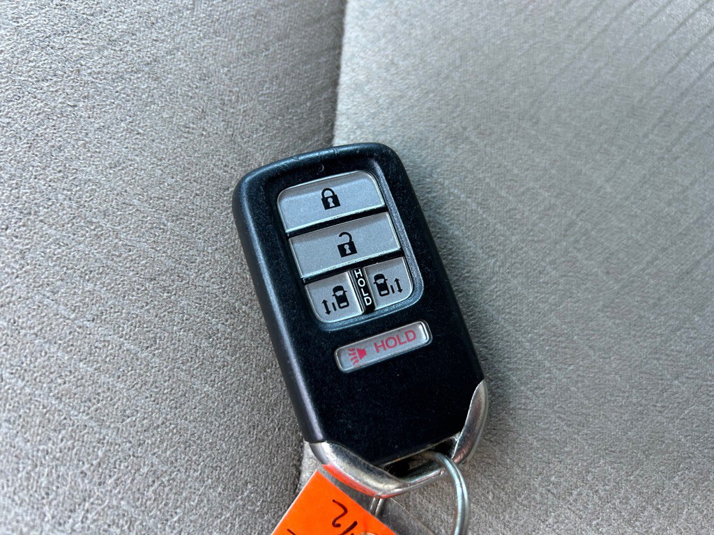 2016 Honda Odyssey Image 21