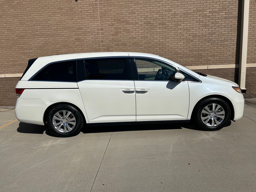 2016 Honda Odyssey Image 4