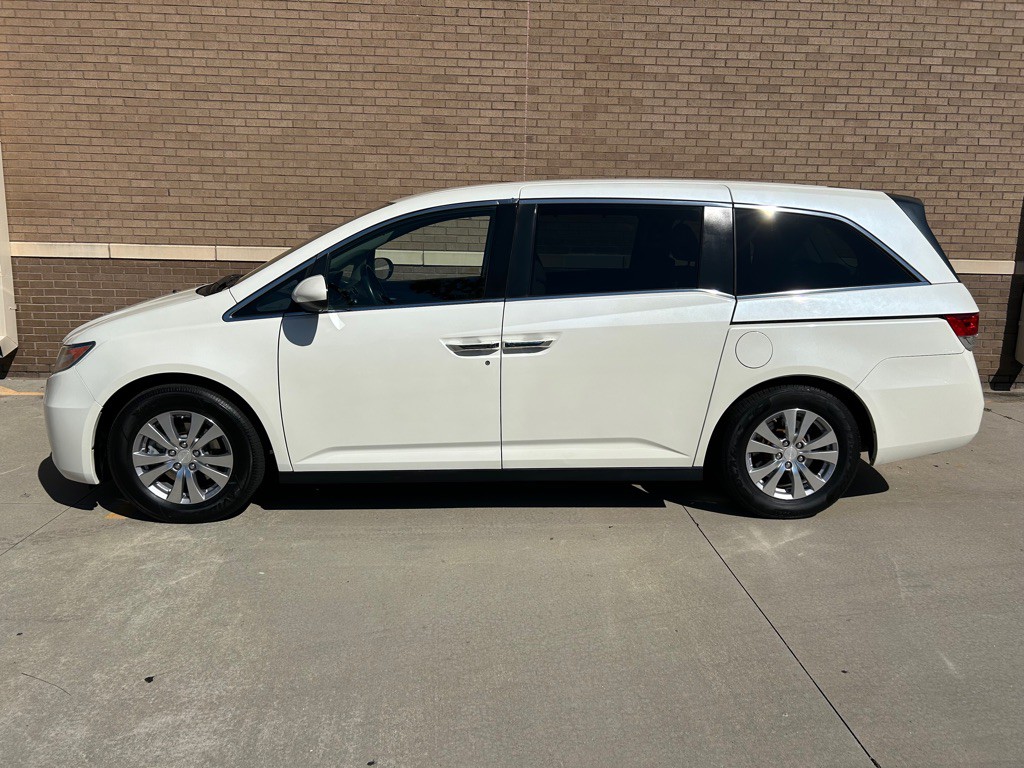 2016 Honda Odyssey Image 8