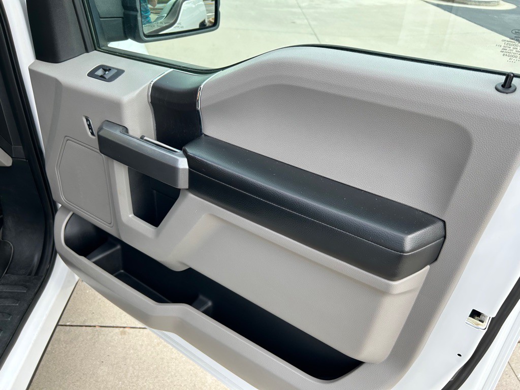 2016 Ford F-150 Image 17