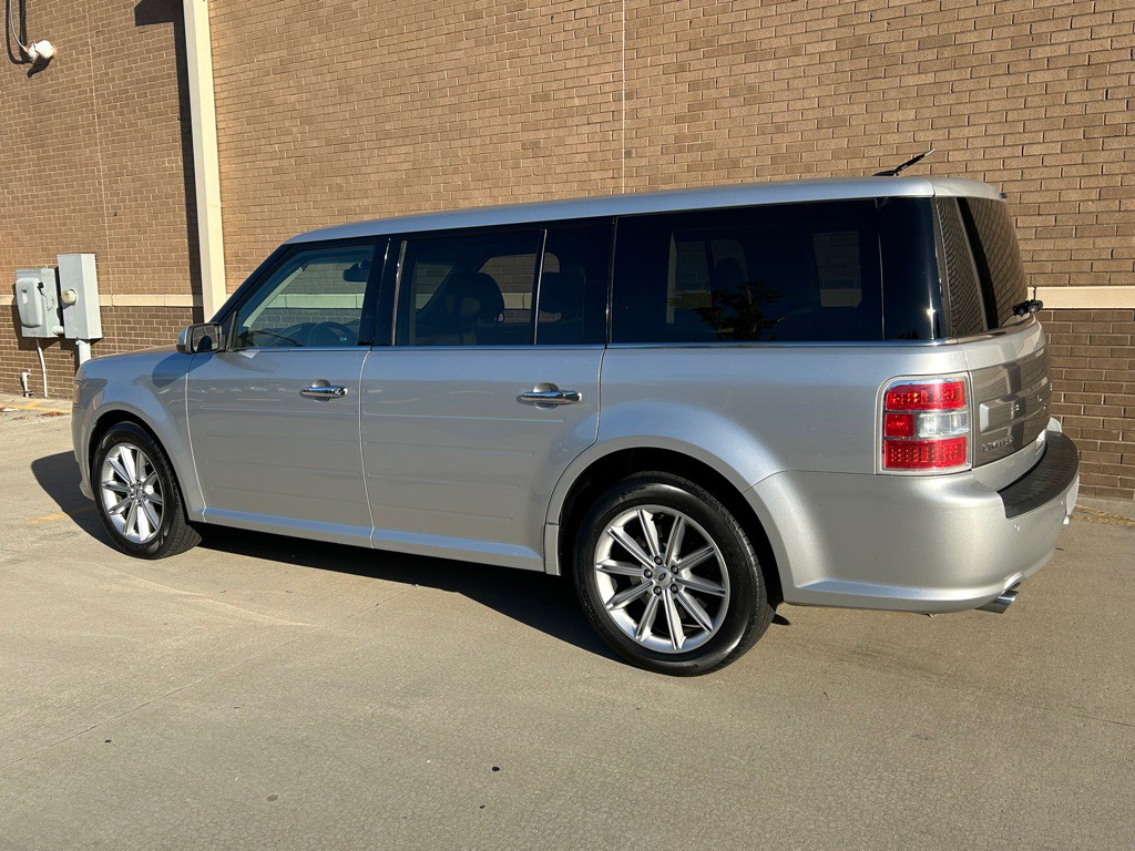 2017 Ford Flex Image 9