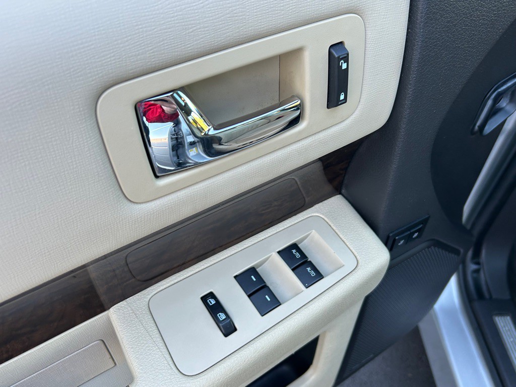 2017 Ford Flex Image 21