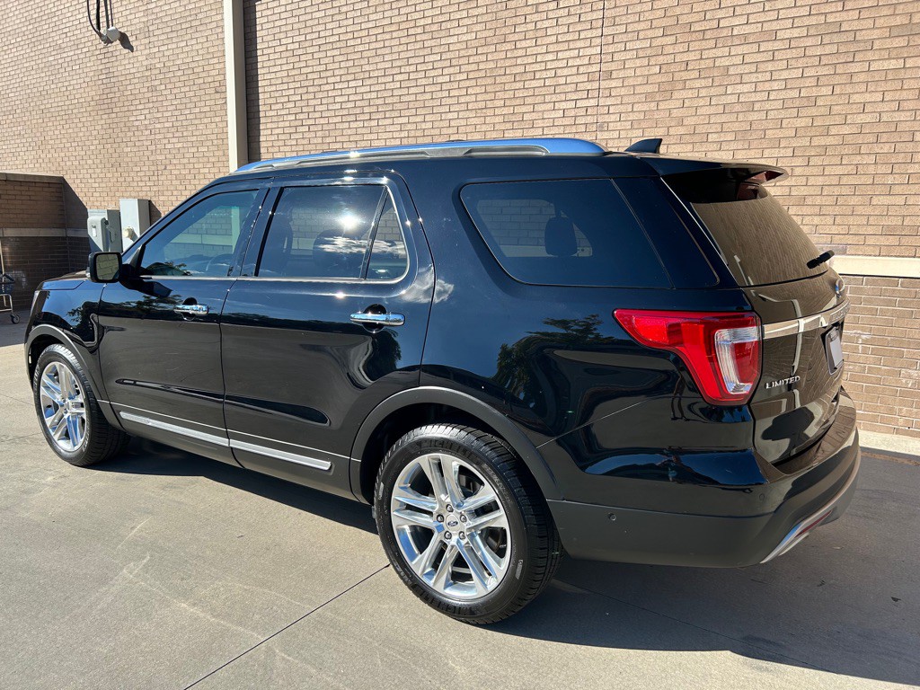 2016 Ford Explorer Image 6