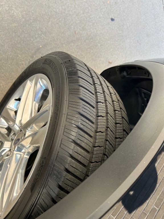 2016 Ford Explorer Image 12